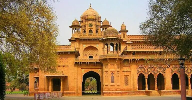 Aitchison College Lahore Fee, Admission & Campus Life